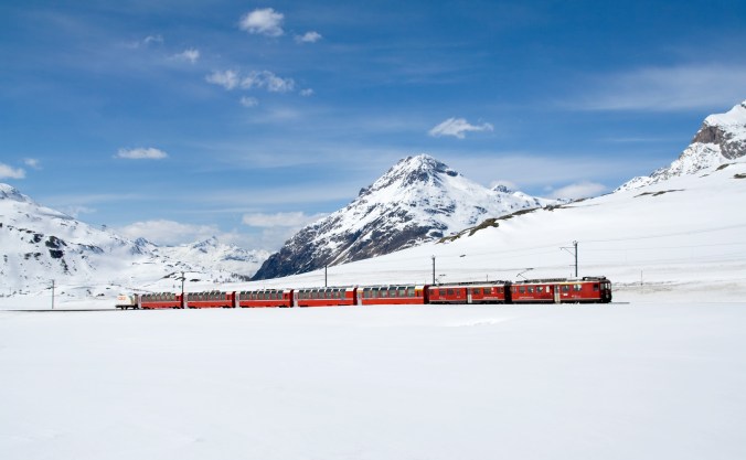 Bernina express Berninabahn_Lej_Pitschen_im_Winter