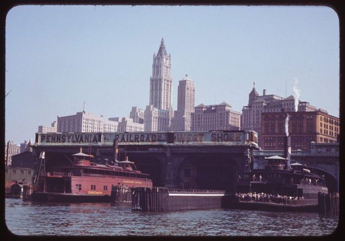 ny-approaching-liberty-st-ferry-1941