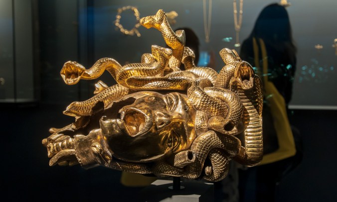 damien hirst unbelievable venezia